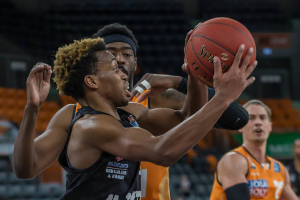 两名主力球 两名主力球