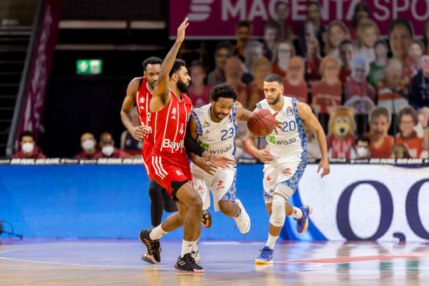 的揭幕战 的揭幕战