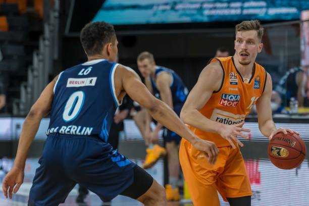 仅年少十几 仅年少十几